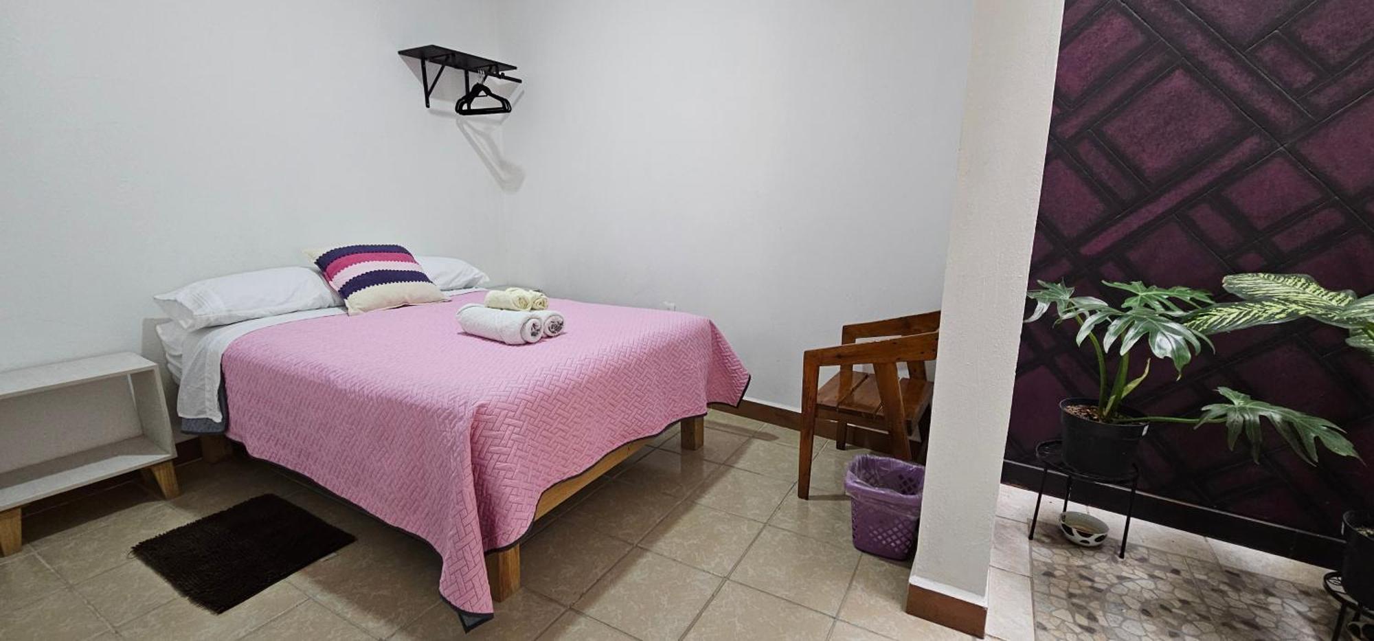 Depa Purpura Caracol Apartment San Antonio de la Cal Luaran gambar